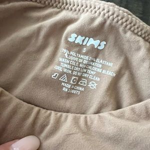 SKIMS - Fits Everybody High Neck Bodysuit - Sienna